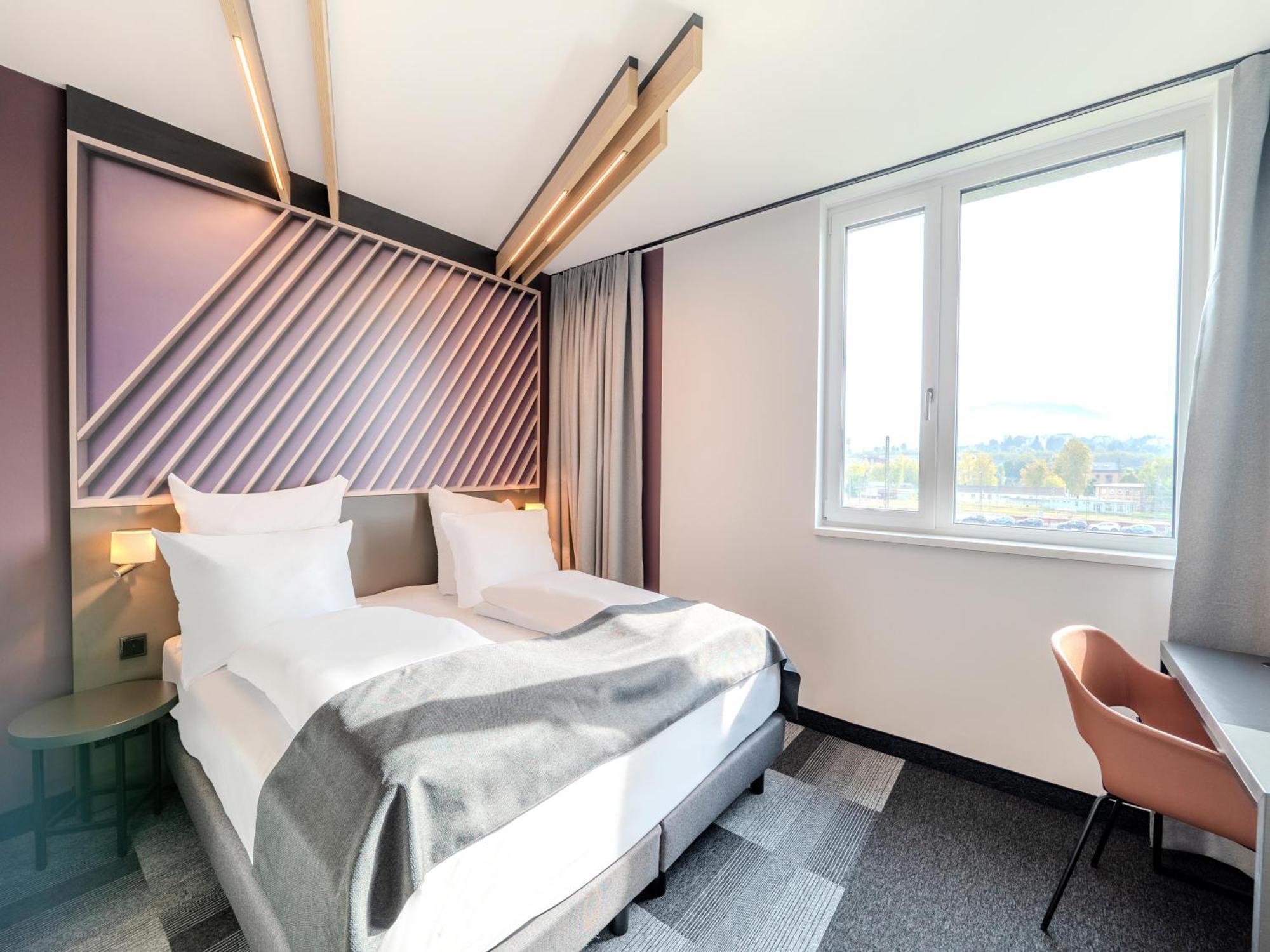 B&B Hotel Offenburg-Hbf Exterior foto